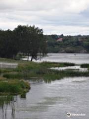 Neyvinskiy Pond