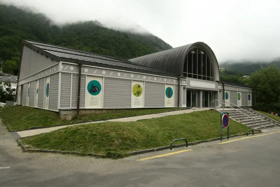 Information office Pyrenees National Park 주변 호텔