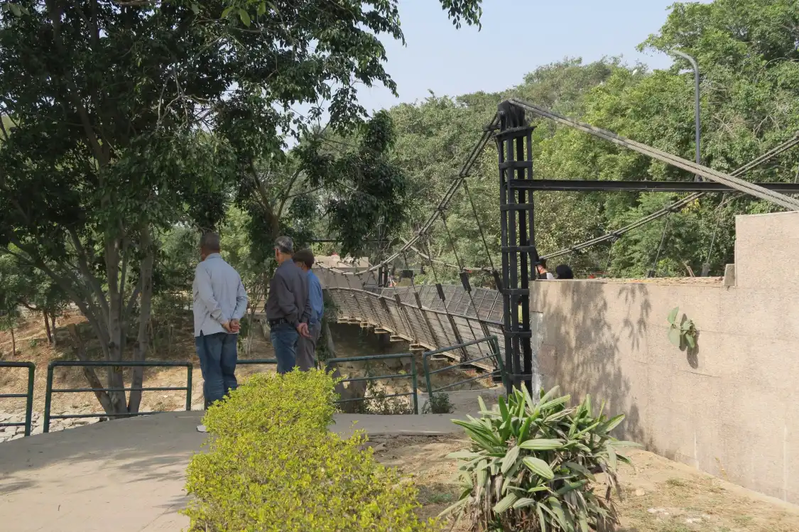 Các khách sạn gần The Swarn Jayanti Park