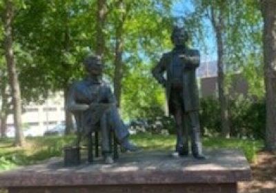 Lincoln-Douglas Debate Square