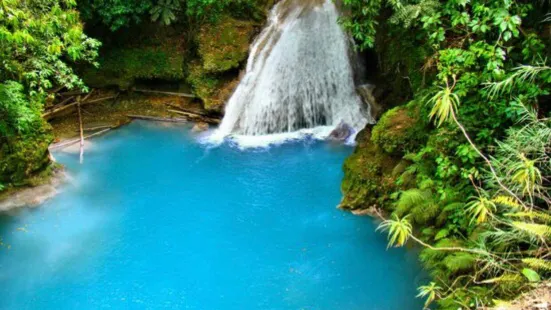 Cascade Blue Hole