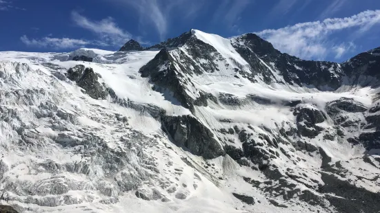 Cabane de Moiry