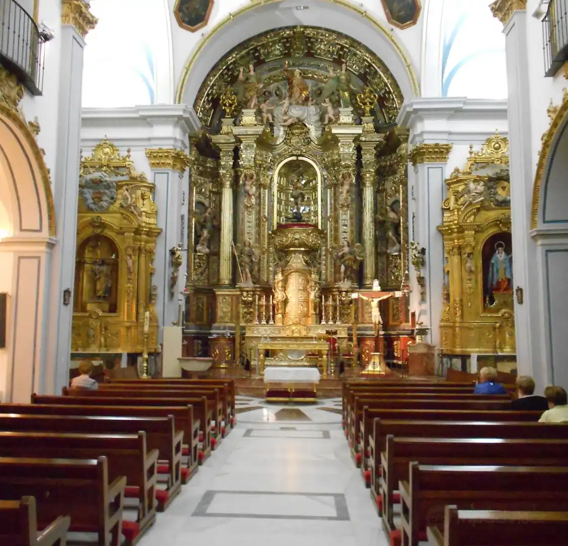 Church of San Miguel附近的飯店