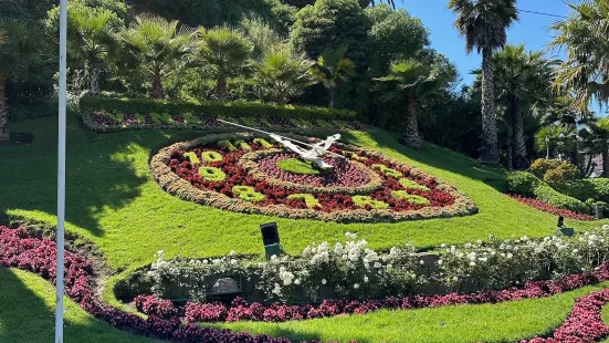 Flower Clock (Reloj de Flores)