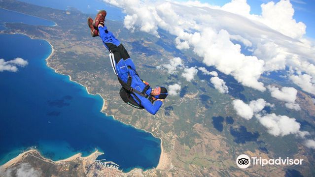 School Of Skydiving Valinco - Corsica Skydiving