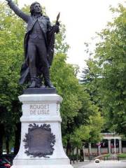 Statue de Rouget de Lisle