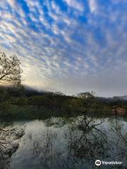 Shirakawa Lake