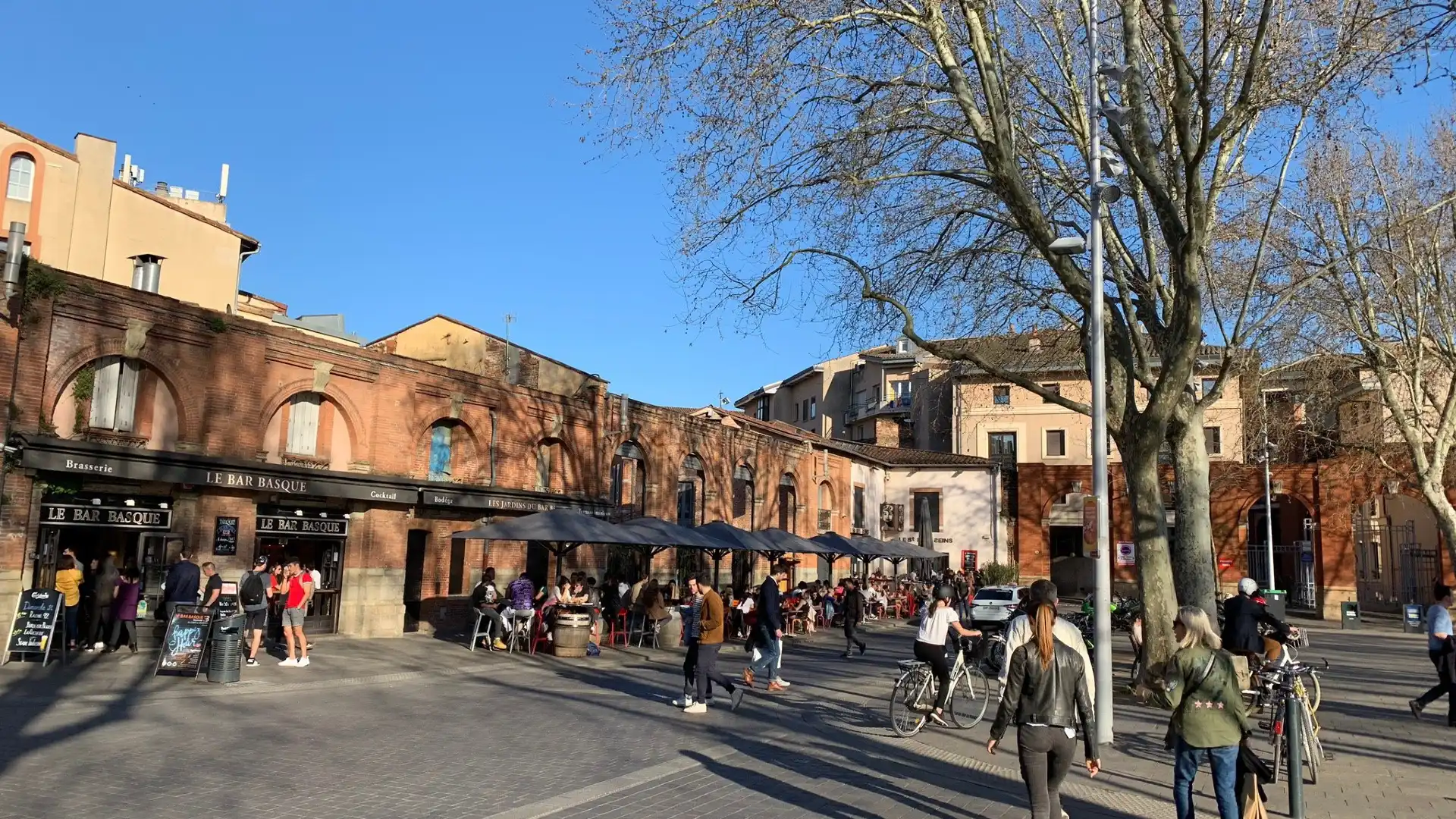 Hotels near Place Saint-Pierre