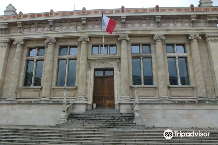 Palais De Justice