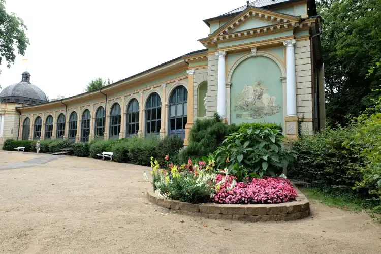 Hotels near Wandelhalle mit Trinkbrunnen
