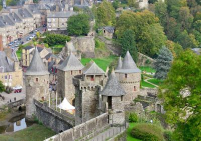 Château de Fougères, la plus grande forteresse médiévale dEurope
