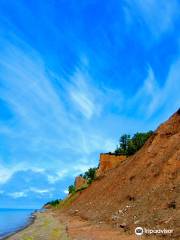 Chimney Bluffs State Park