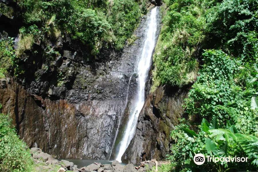 Fautaua Waterfall