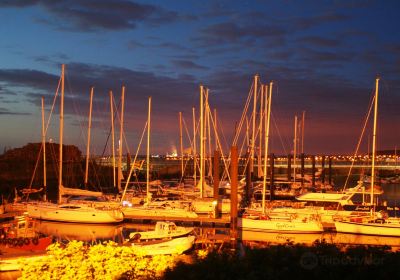 Troon