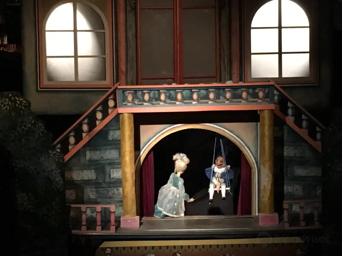 Hotel in zona Don Giovanni Puppet Theater