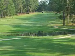 Pineknoll Country Club