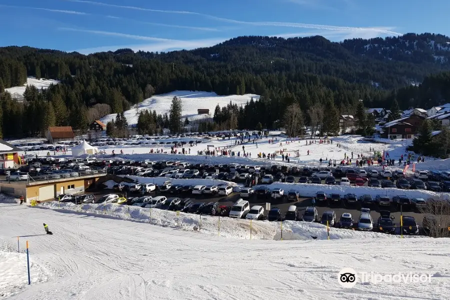 Skilifte Brunni-Haggenegg AG