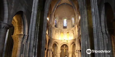 Basilique Notre-Dame d'Avesnières