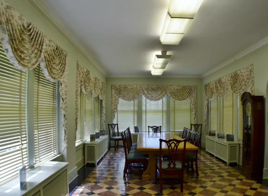 Hotels near South Wood County Historical