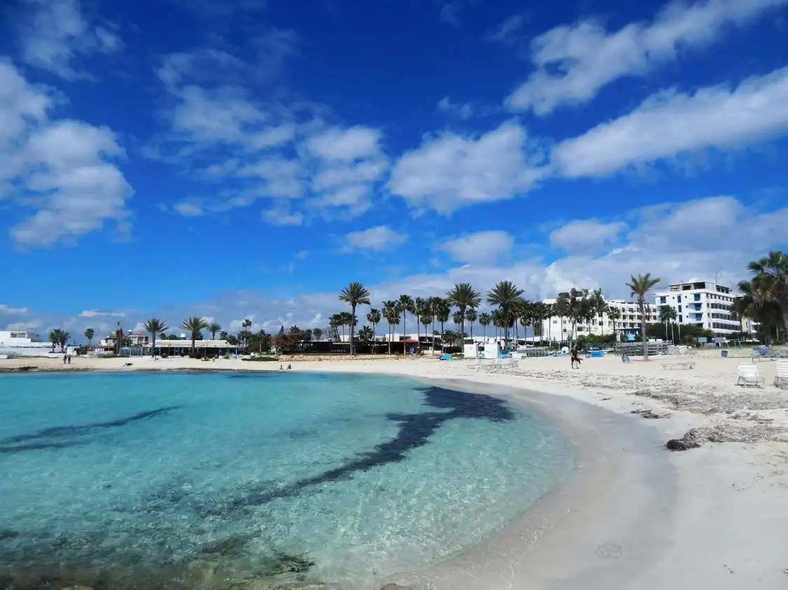 Hotels near Vathia Gonia