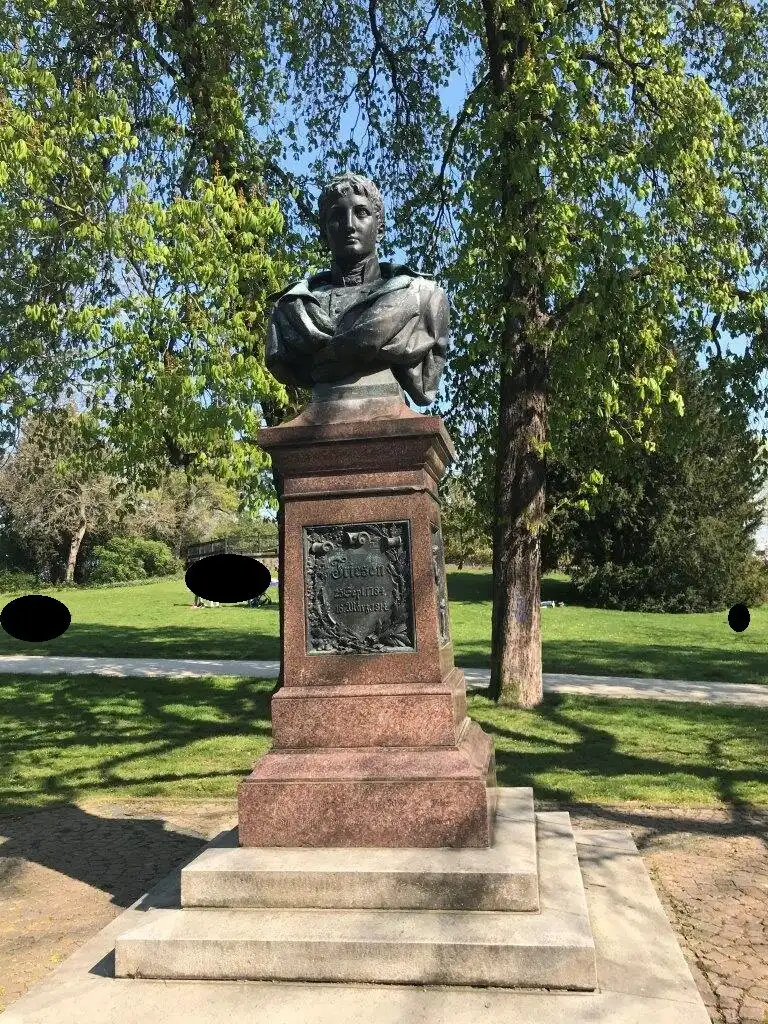 Hotel in zona Denkmal Karl Friedrich Friesen