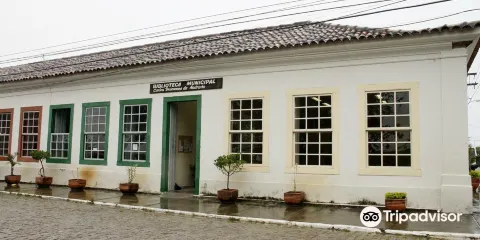 Biblioteca Municipal Carlos Drummond de Andrade