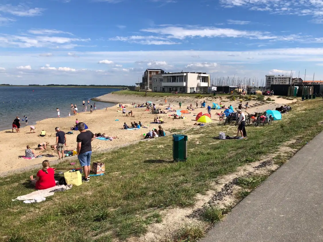 Hotel dekat Strand Sint-Annaland