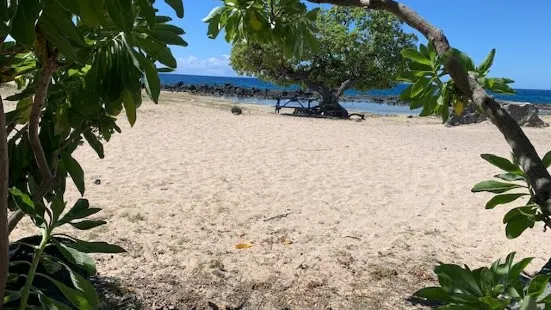 Wawaloli Beach Park