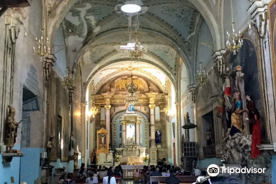 Iglesia San Rafael o Santa Escuela de Cristo