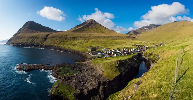 Hotels near Gjógv Natural Harbor