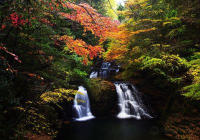 Akame Shijuhachi Waterfall