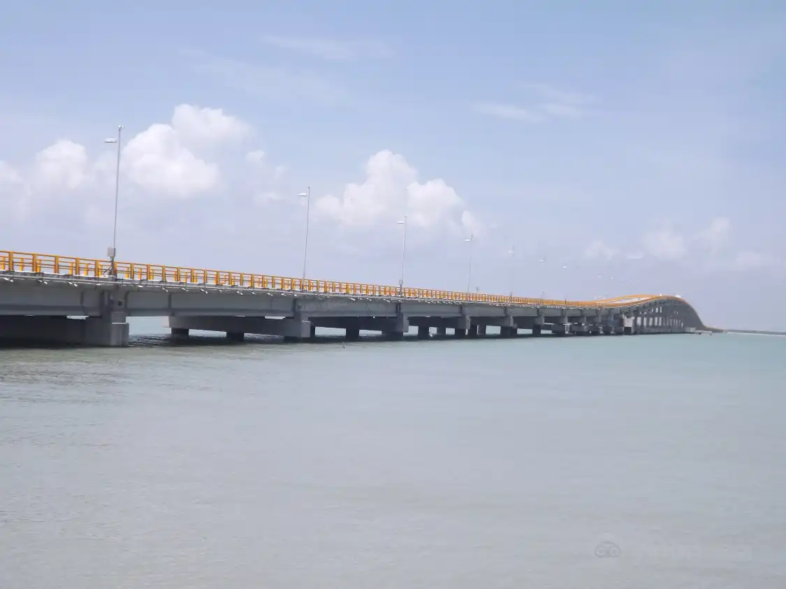 Hotels near Puente el Zacatal