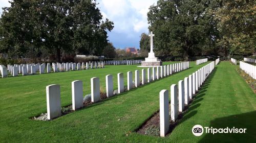 Geel War Cemetery