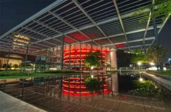 Hotels near Dallas Arts District