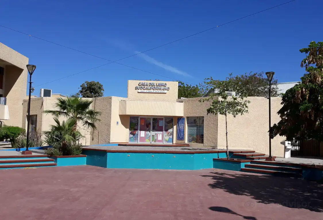 Hotels near Casa del Libro Sudcaliforniano