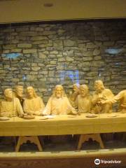 Last Supper Sculpture