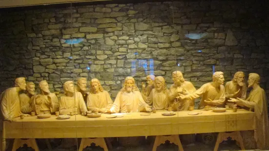 Last Supper Sculpture