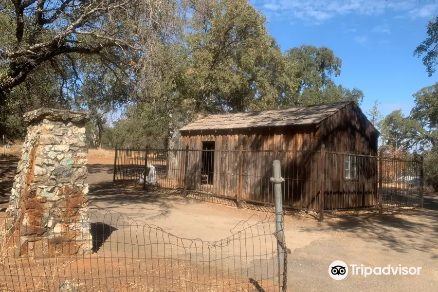 California Historical Landmark 138: Mark Twain Cabin