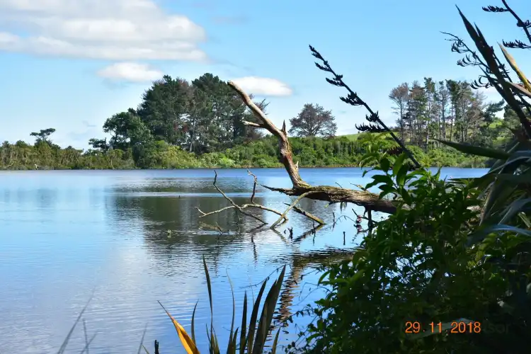 Hotels near Westmere Lake