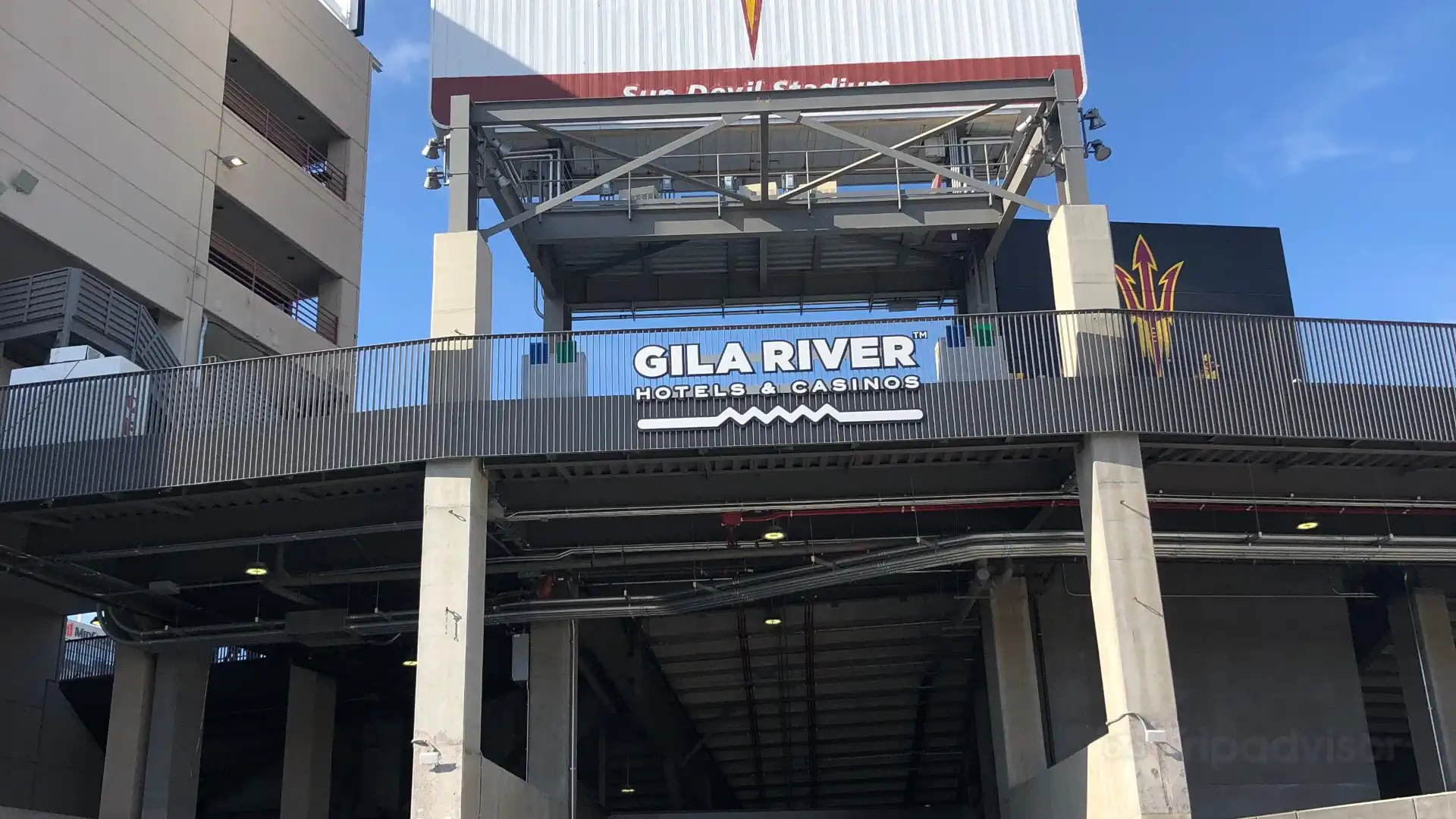 Hotels near Mountain America Stadium