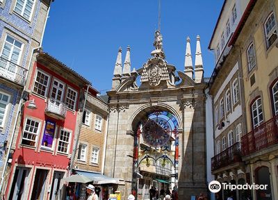 Arco da Porta Nova