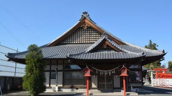 小泉稲荷神社