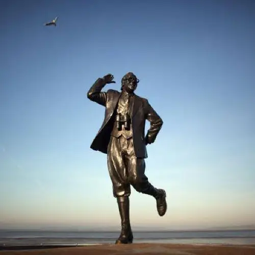 Eric Morecambe Statue