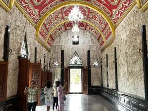 Wat Srisathong