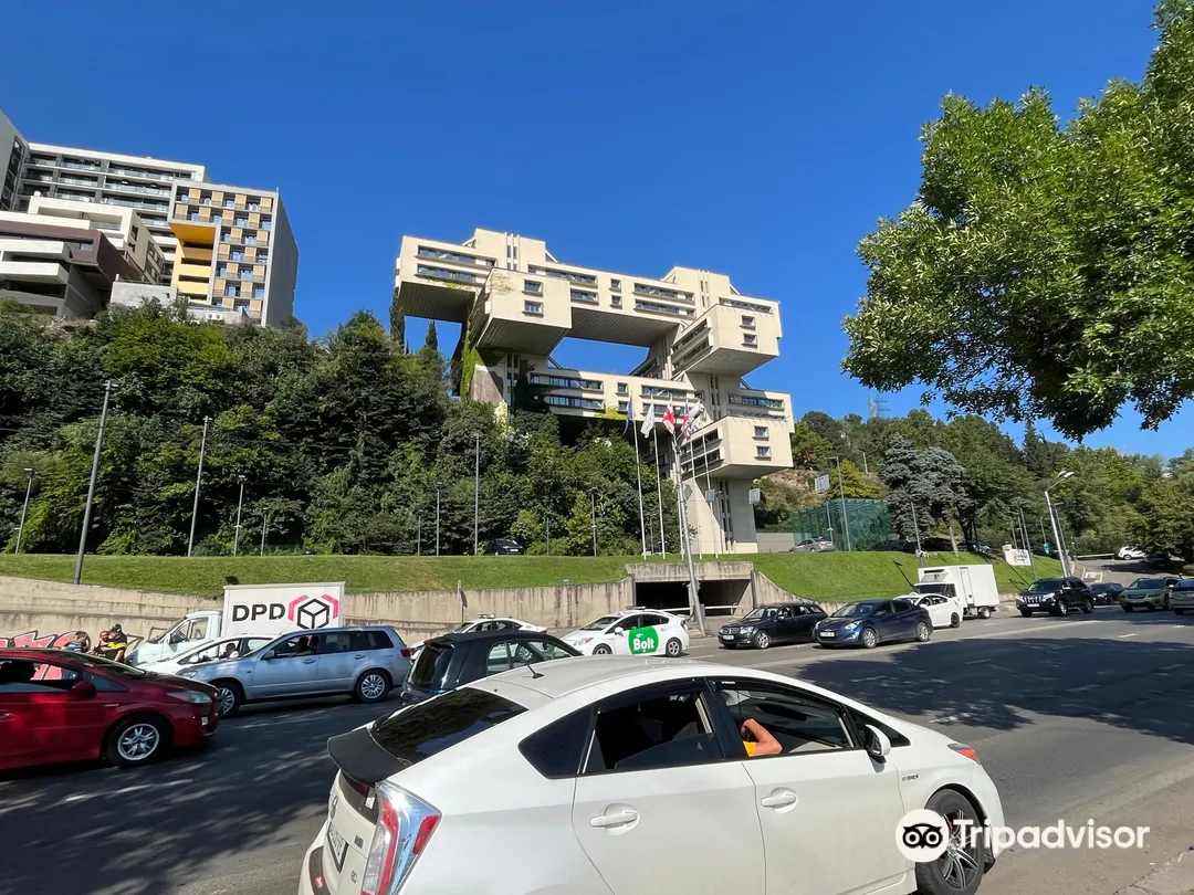 1_The building of the Ministry of Highways of the Georgian SSR