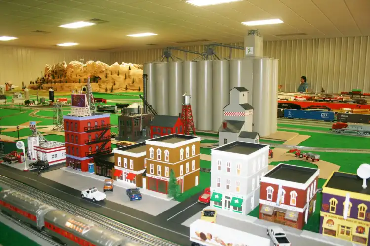 Hotels in Algona