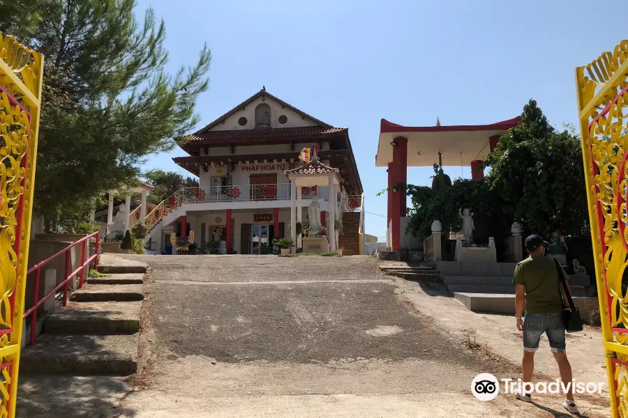 Phap Hoa Pagoda