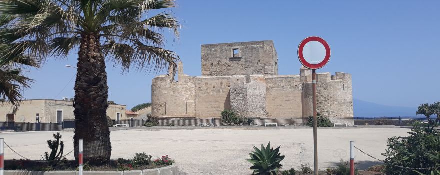 Castello di Brucoli