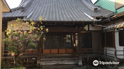 Sentaku-ji Temple