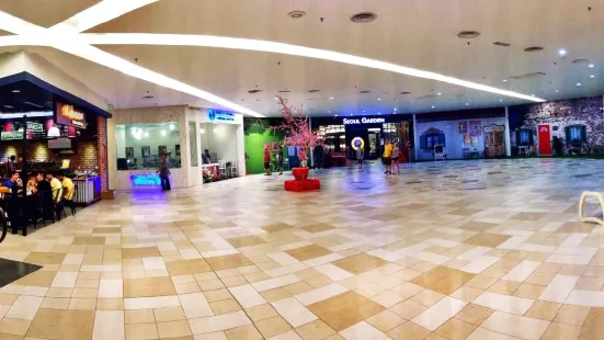 Queensbay Mall